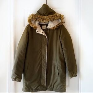 Forever 21 Womens Coat Jacket Sherpa Lined Faux Fur Trim Hood Front Zip Medium M